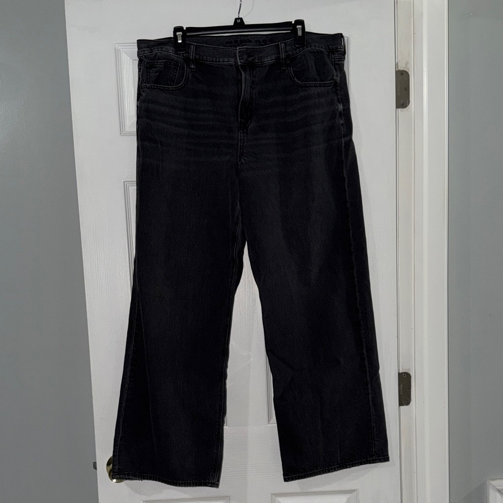 AE Strigid High-Waisted Stovepipe Jean
